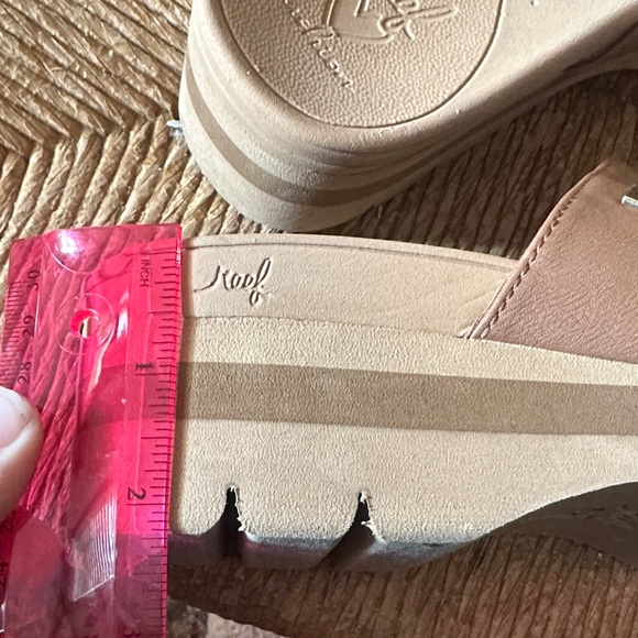 Reef banded horizon Tan Platform Sandals - Picture 11 of 11